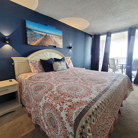 Ocean Front, Private Balconies Aparthotel เมอร์เทิลบีช ภายนอก รูปภาพ